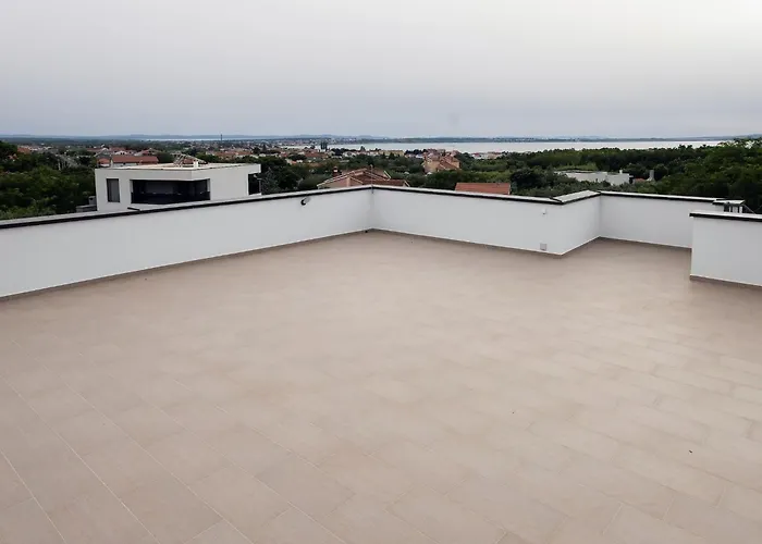 Milutin 1 - Four Bedroom With Private Pool