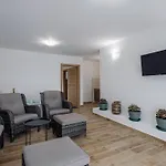 Milutin 1 - Four Bedroom With Private Pool Vrsi