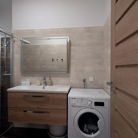 Milutin 1 - Four Bedroom With Private Pool Semesterbostad