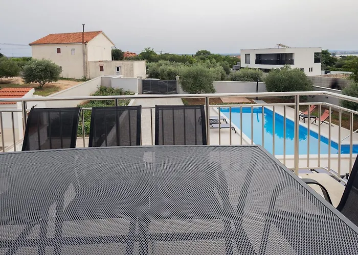 度假居 Milutin 1 - Four Bedroom With Private Pool *